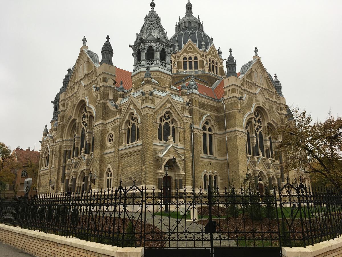 Gutenberg Apartments Szeged Luaran gambar